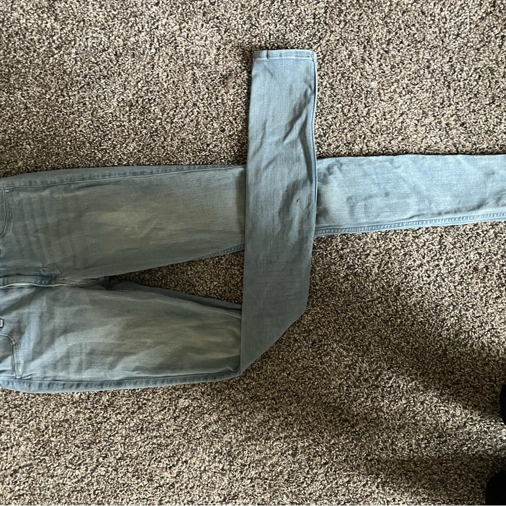 Hollister Light Wash Blue Skinny Jeans - Picture 3 of 3
